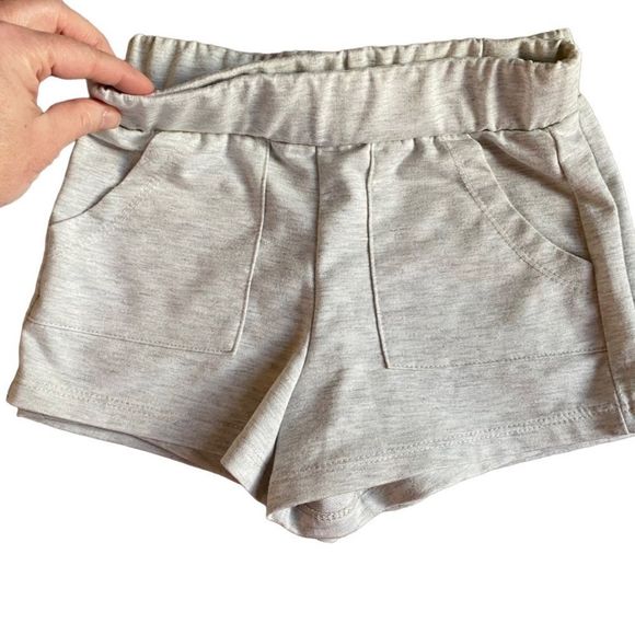 Jessica Simpson shorts little girls size 5 and size 6 oatmeal tan cream color - Picture 7 of 8